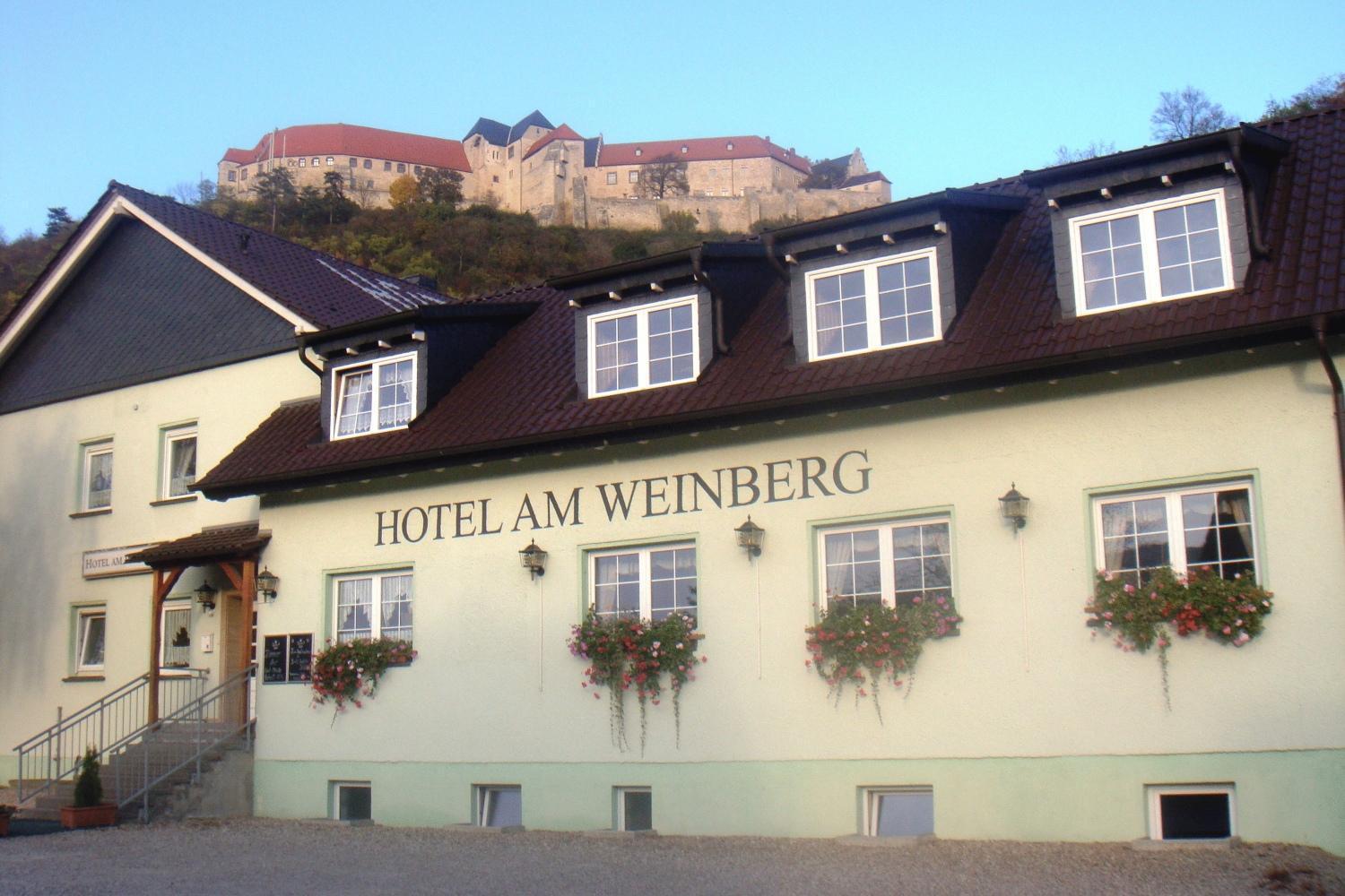 Landhotel Weingut Schulze Freyburg Exterior photo